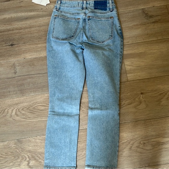 NWT Abercrombie Curve Love The Skinny Jeans - Picture 8 of 9